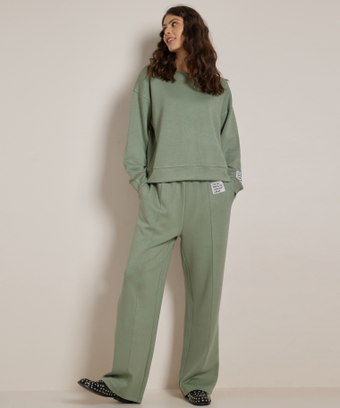 wide fit broek met label