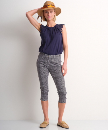Capri broek stippenprint