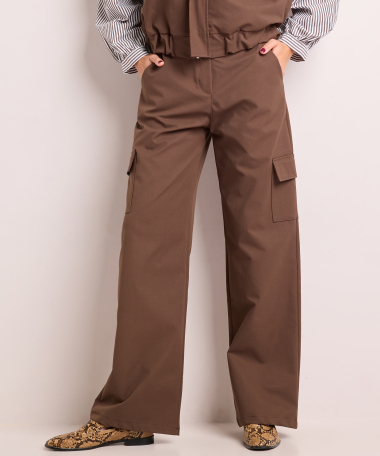 wide fit cargo broek