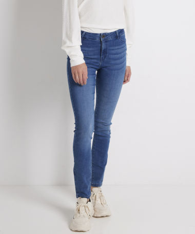 skinny fit stretch jeans