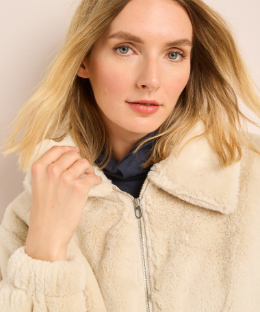 faux fur blazer met kraag