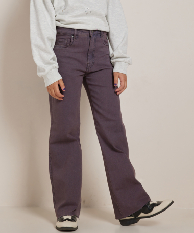 wide fit stretch jeans