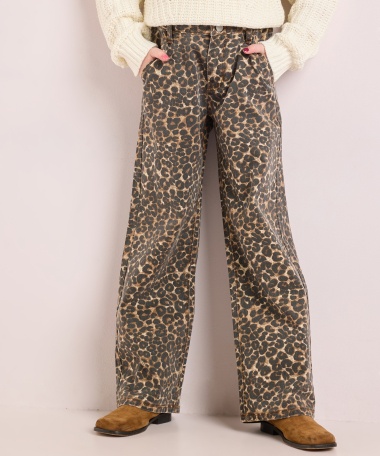 wide fit jeans met print