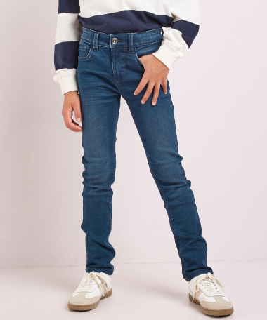 skinny fit jeans