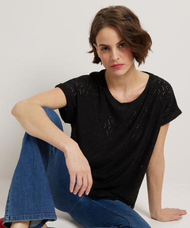 t-shirt embroidery anglaise