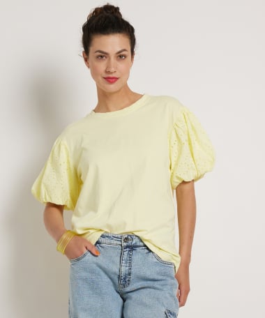 t-shirt met kanten pofmouw