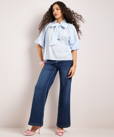 t-shirt met pofmouw en strikkraag