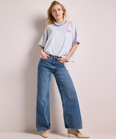 t-shirt label met strepen