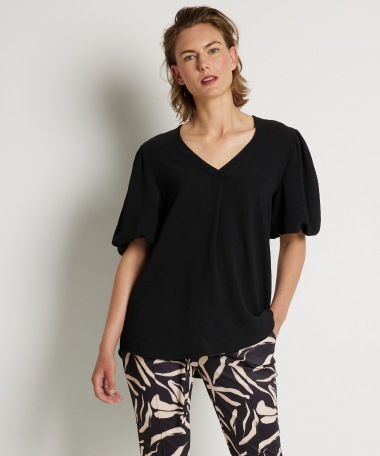 v-hals t-shirt pofmouw