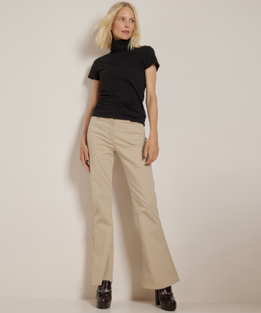 basic top met korte mouw en col