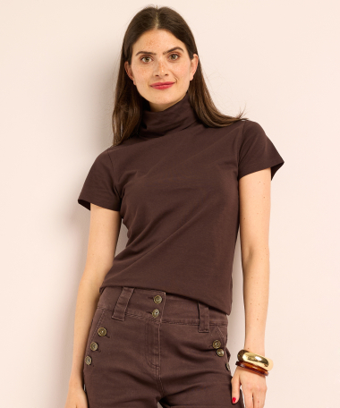 basic top met korte mouw en col