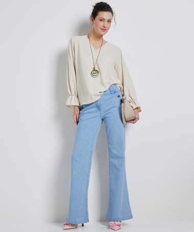 v-hals top met ketting
