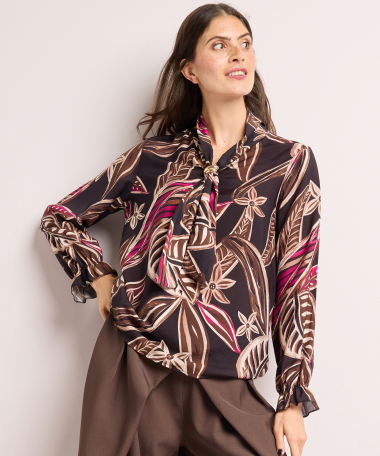 top met bloemenprint en sjaal