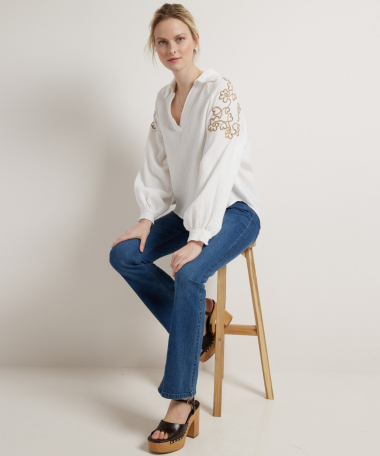 top met schouderembroidery