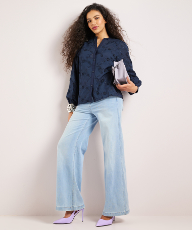 blouse met embroidery