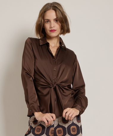blouse met knoopdetail
