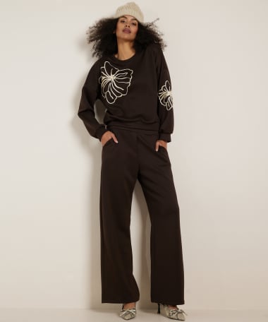 trui met bloem embroidery