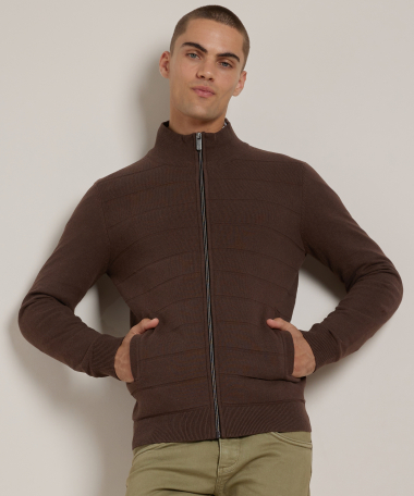 vest met gebreide strepen
