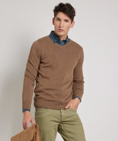basic trui met v-hals
