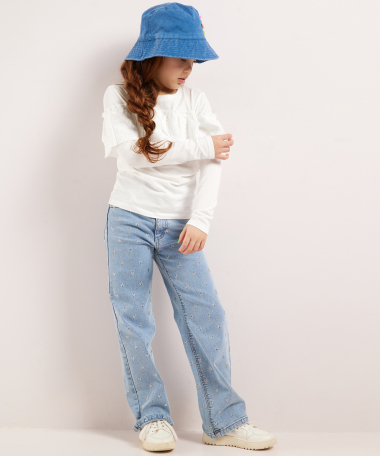 top met broidery ruffle