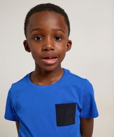 t-shirt met nylon borstzakje