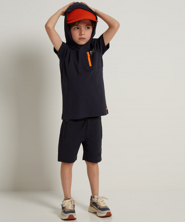 t-shirt capuchon en rits