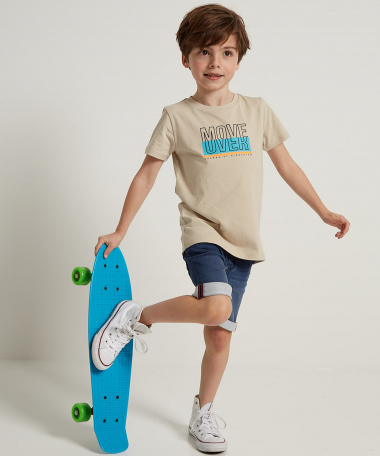 t-shirt met tekstopdruk