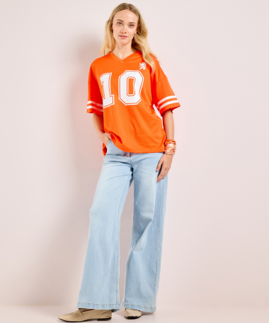 oranje jersey met nummer 10