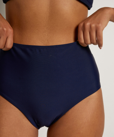 high-waist bikini slip