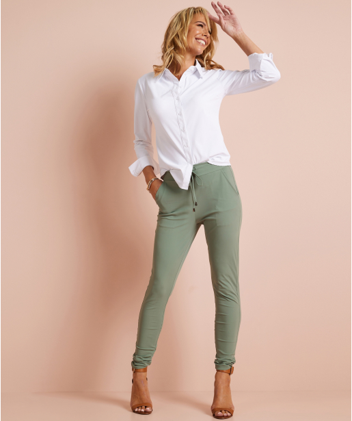 slim fit broek travelstof