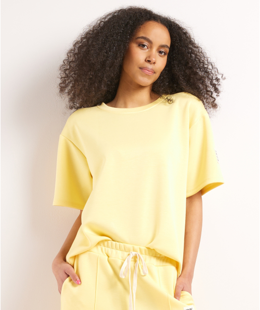 geel scuba t-shirt met label