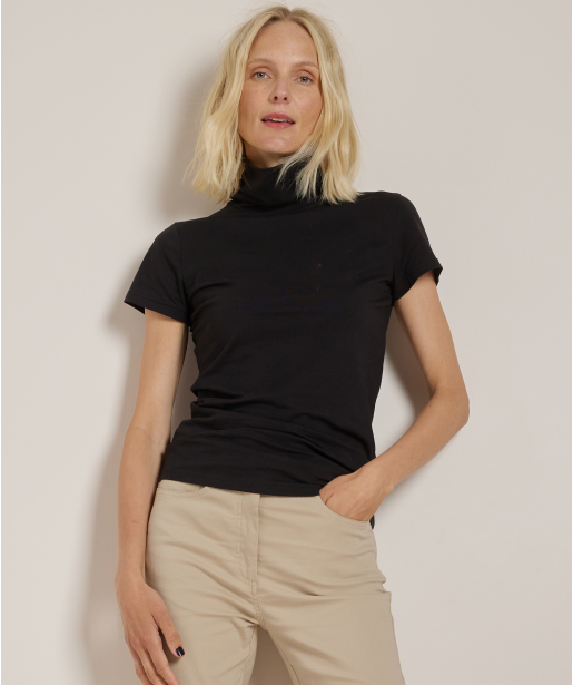 basic top met korte mouw en col