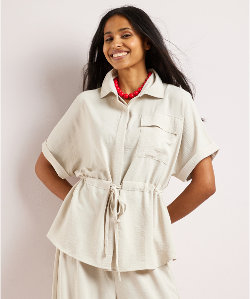 blouse met strikceintuur