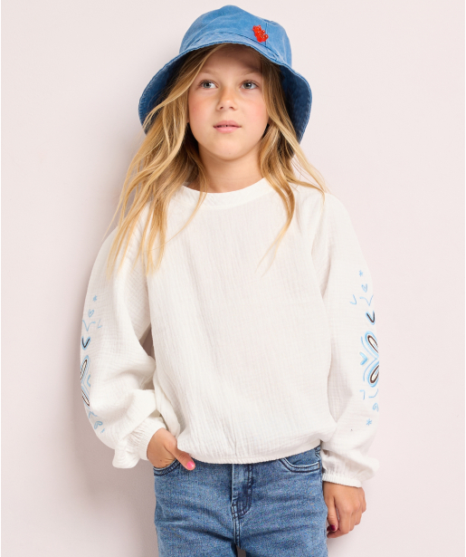 blouse met embroidery