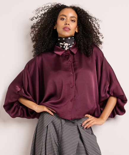 satijnen blouse met korte pofmouw