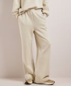 wide fit broek label