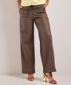 wide fit broek lederlook