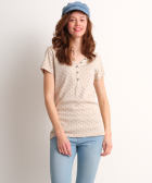 t-shirt met v-hals knopen