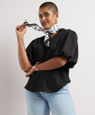 modesjaal met stippen