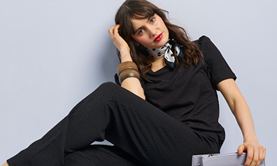 vrouw in een zwarte co ord set